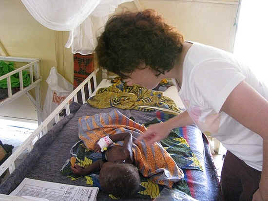 Emma Fraser at work in Guidam Roumji, Niger